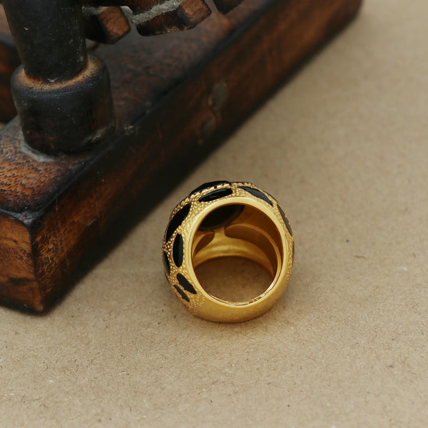 TIGER INSPIRED CHEQUERED BLACK ONYX RING