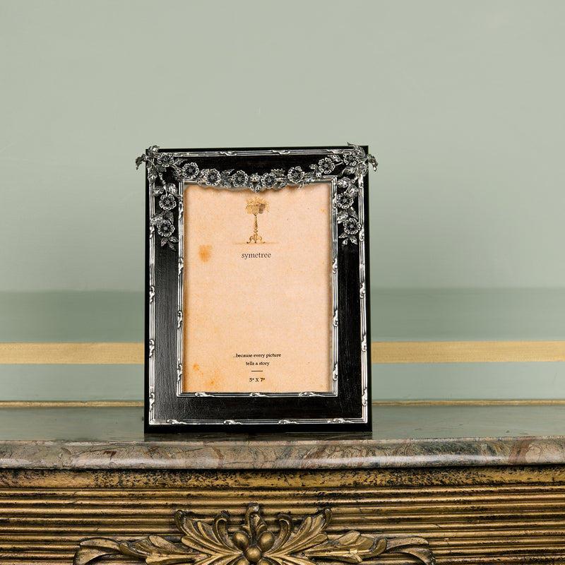 THE ORNATE FLORAL  FRAME