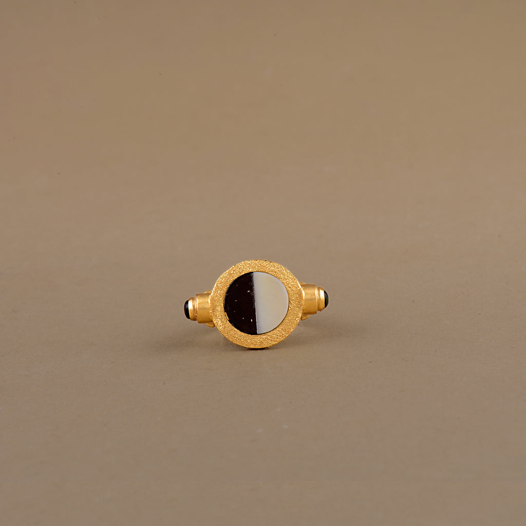 THE YIN-YANG RING – Symetree