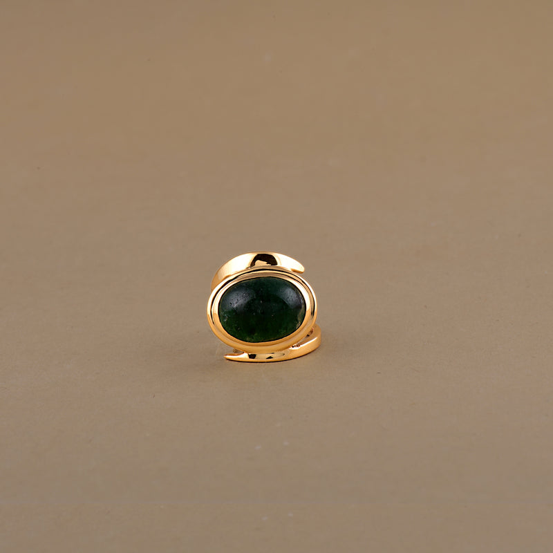 DAINTY GREEN ONYX RING