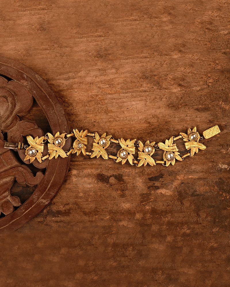 INDO WESTERN LINK BRACELET WITH SILVER & GOLD