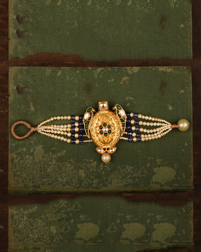 TWIN BIRD PAUNCHI IN GOLD