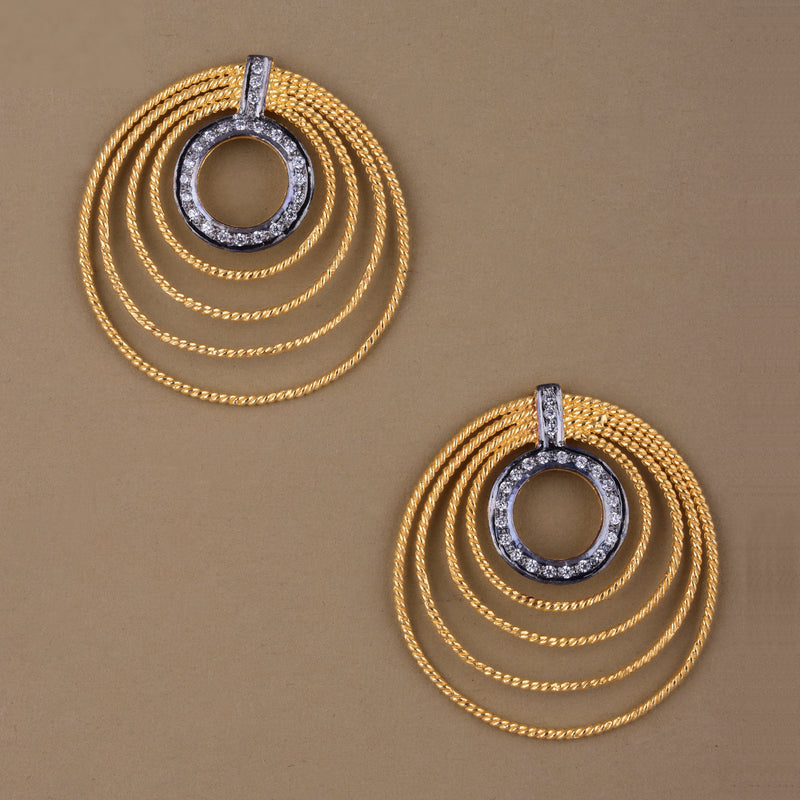 CONCENTRIC CIRCLE EARRING