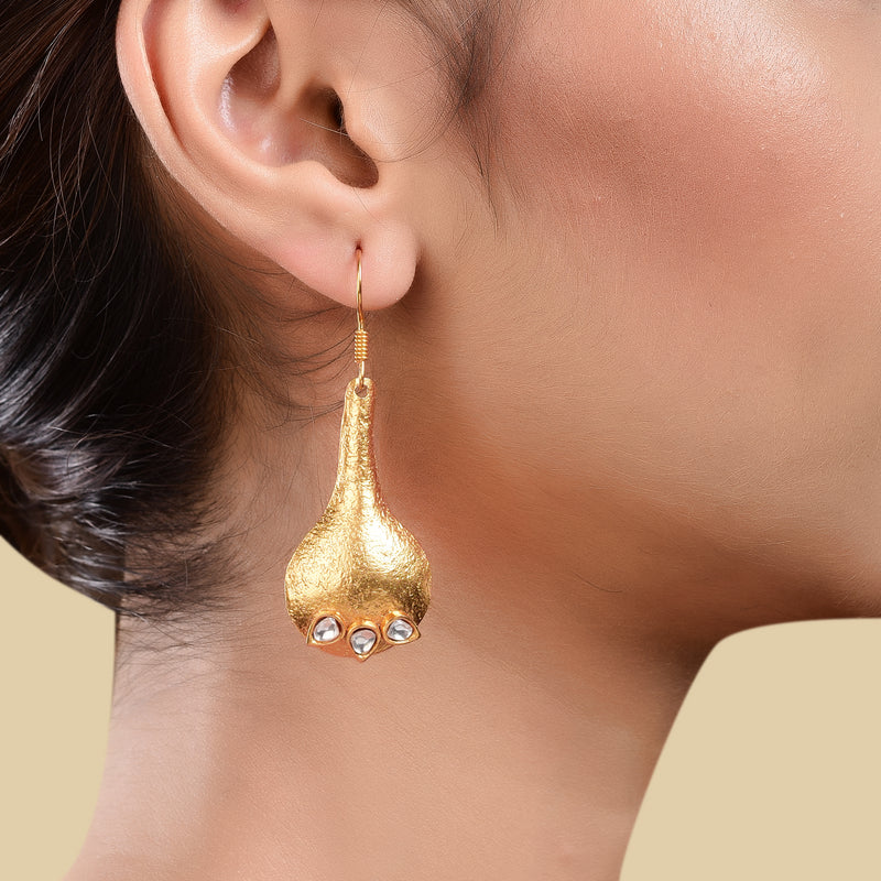 FOLDED PETAL EARRING