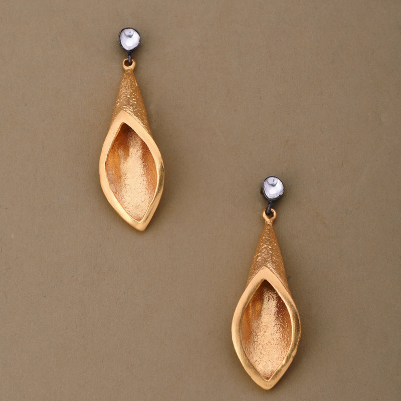 TRUNCATED TEXURED EARRING