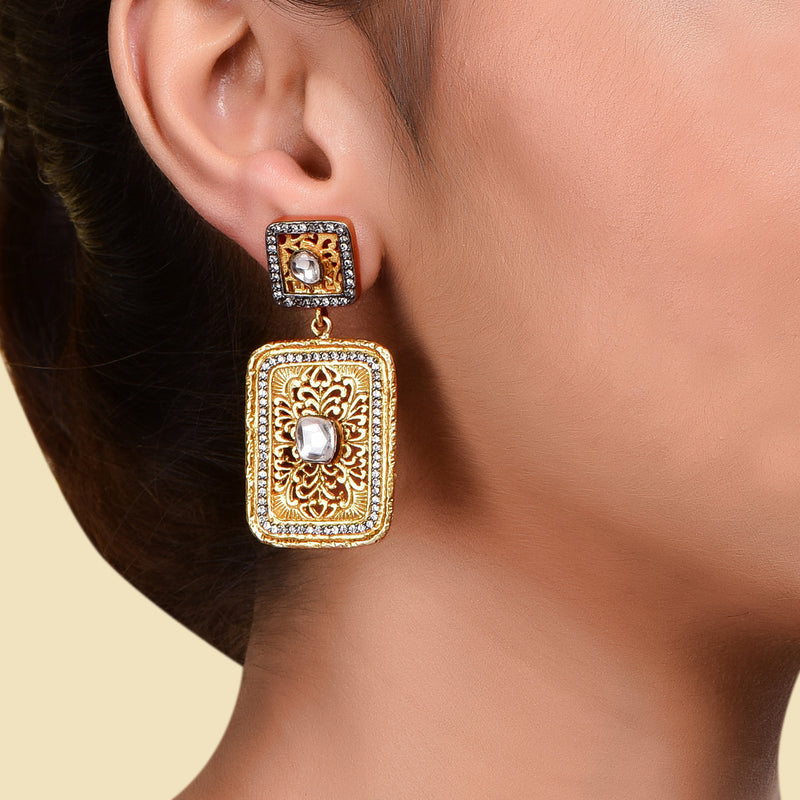 SQUARE FILIGREE EARRING