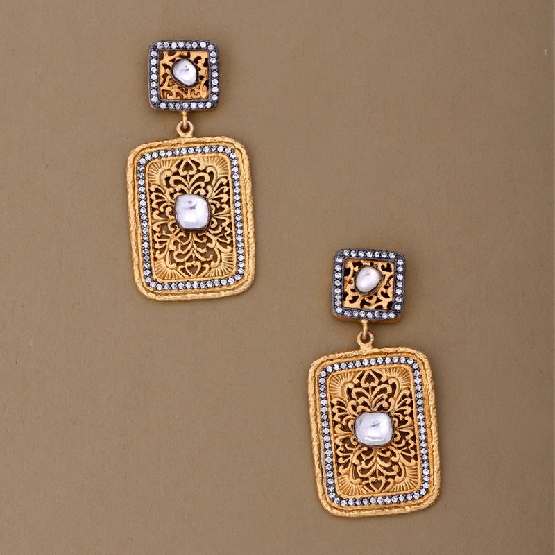 SQUARE FILIGREE EARRING