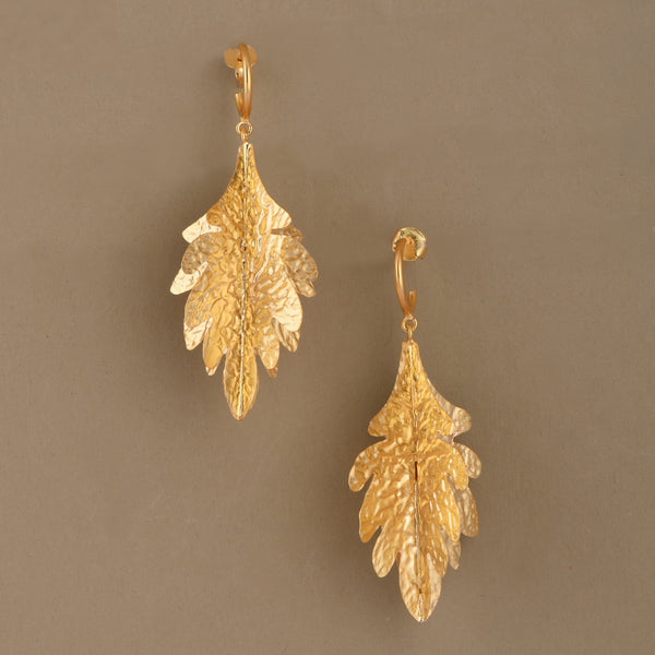 BREEZY LEAF EARRING