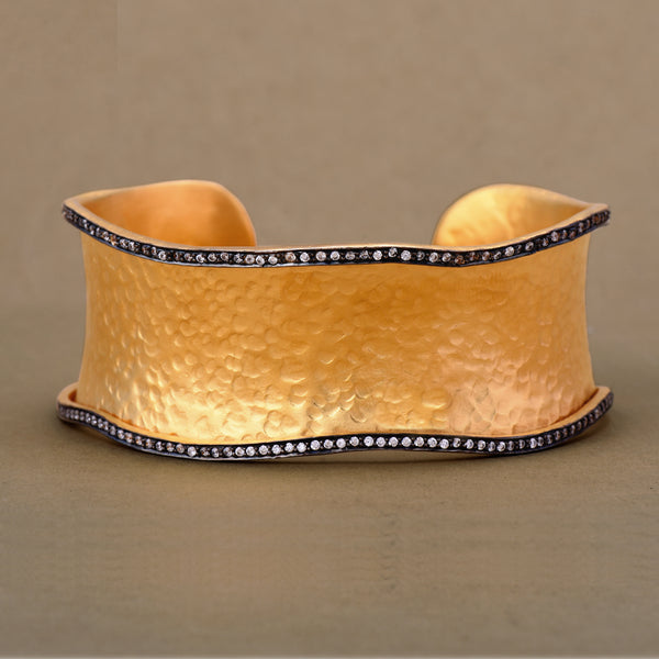 CZ SCALLOP EDGED CUFF