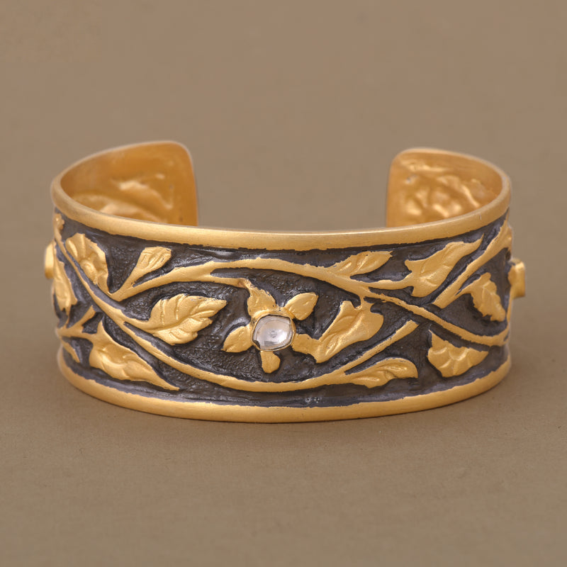 ORGANIC TWO-TONE FLORAL CUFF