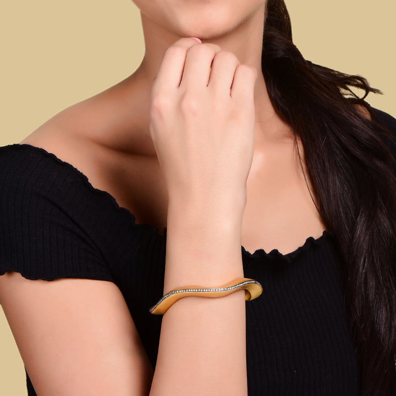 Wavy Gold Plated Bangle