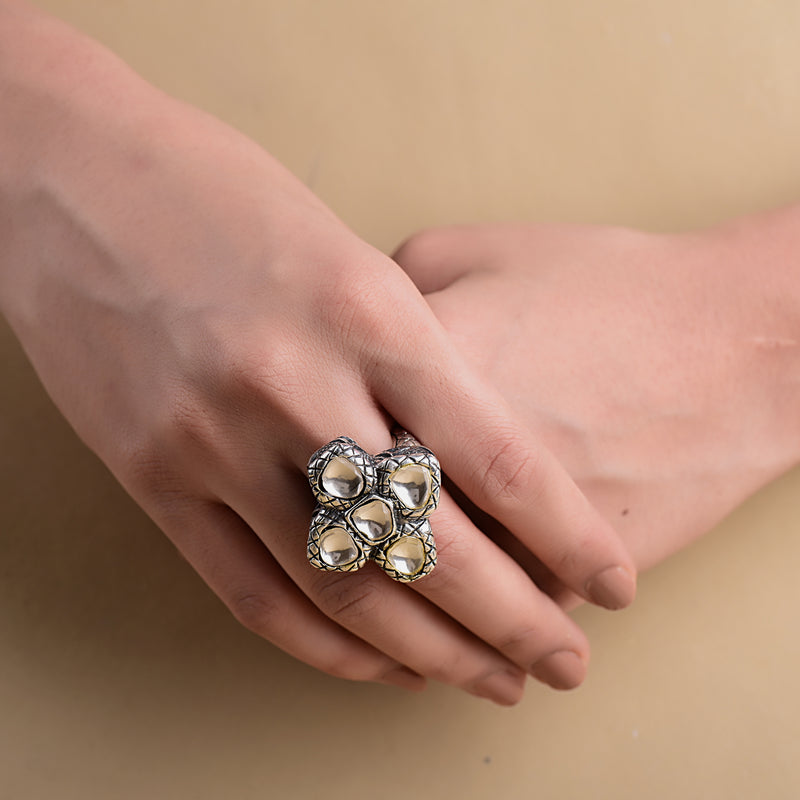 OXIDIZED POLKI FLOWER RING