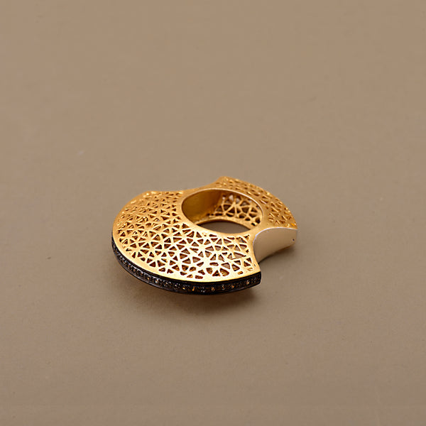 FILIGREE STRUCTURED RING