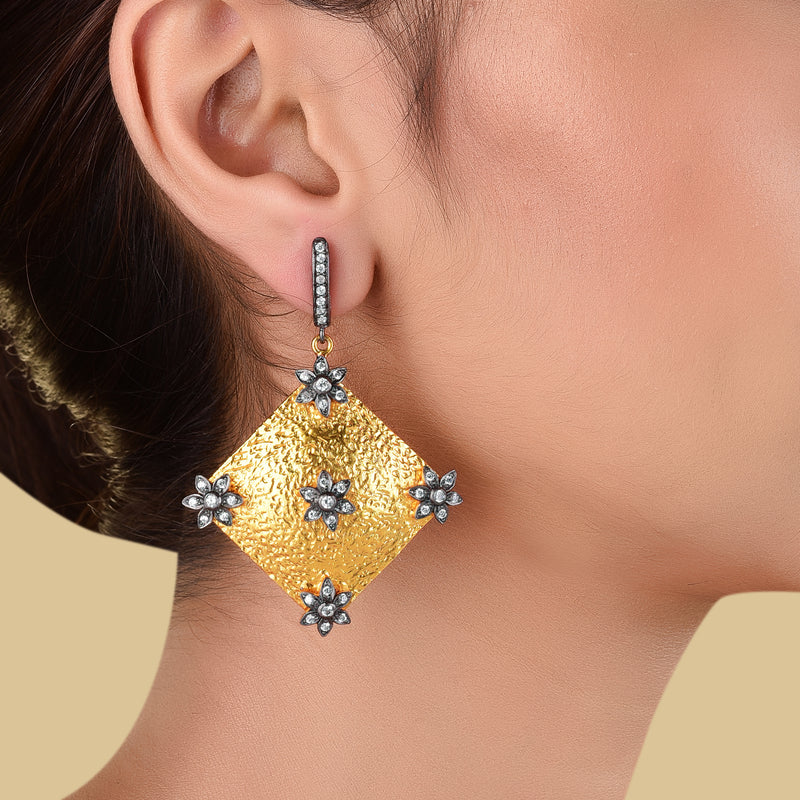 GILDED DIAMOND EARRING