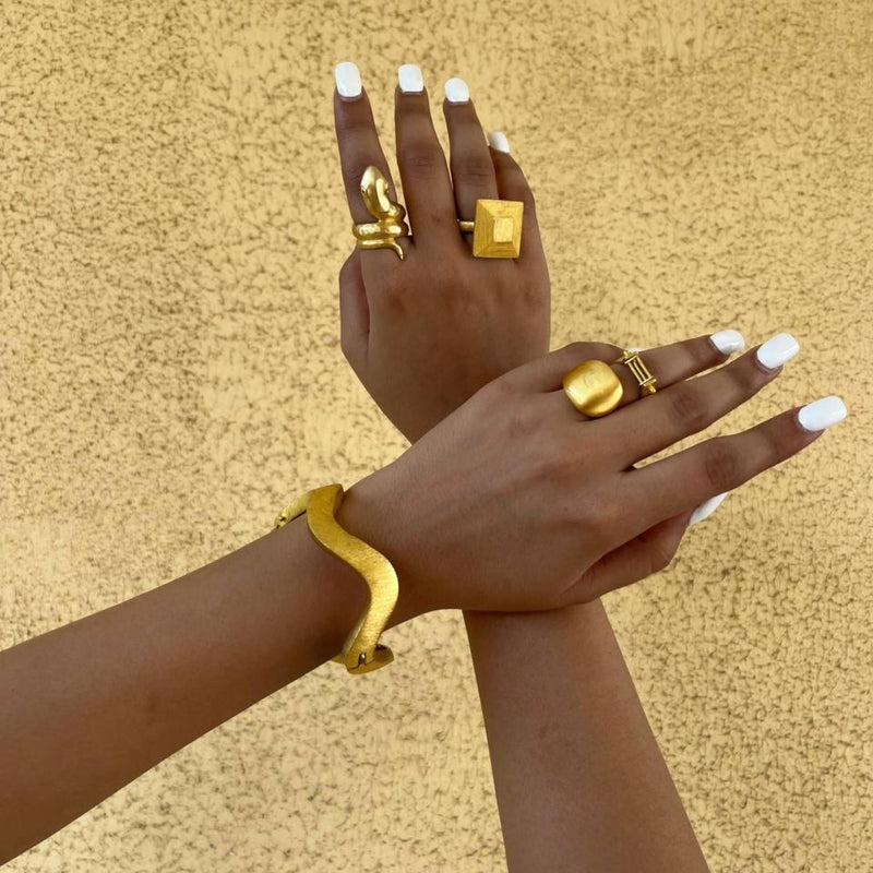 SOLID GOLD PLATED SIGNET RING